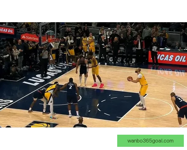 快船莱昂纳德绝杀步行者0.4秒中投带队逆转24分惊险胜